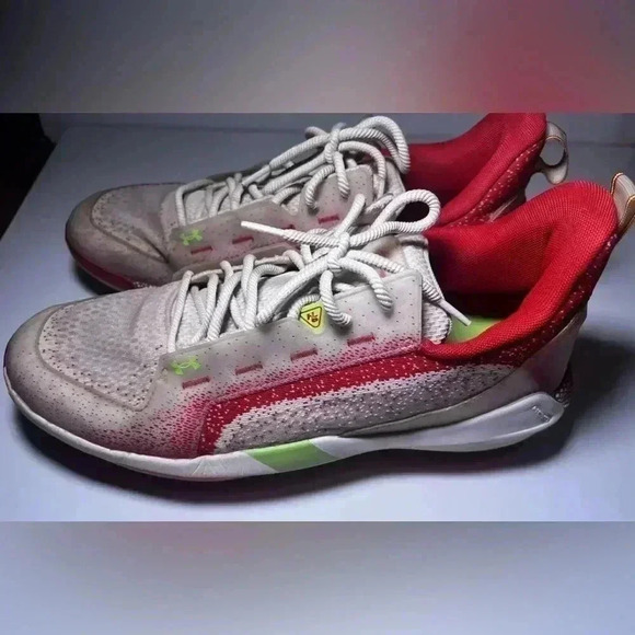 Men's UA Harper 6 Low ST Baseball Cleats - Picture 1 of 6